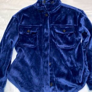 Almost famous soft sweater. This is a rich dark blue